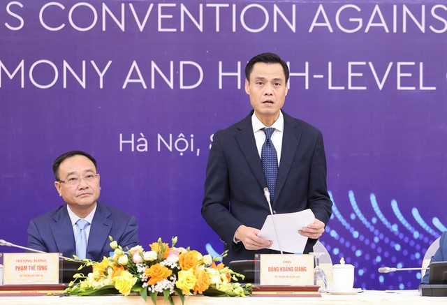 Thứ trưởng Ngoại giao Đặng Hoàng Giang chia sẻ tại buổi họp báo.