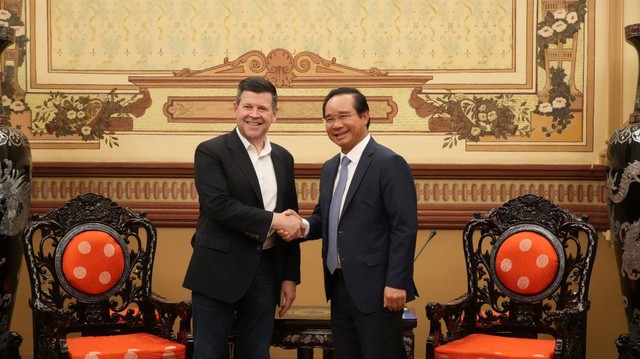 TP.HCM và Nasdaq đã thống nhất về chủ trương để ký kết bản ghi nhớ hợp tác trong thời gian tới để phát triển Trung tâm Tài chính quốc tế Việt Nam tại Thành phố. Ảnh: HT