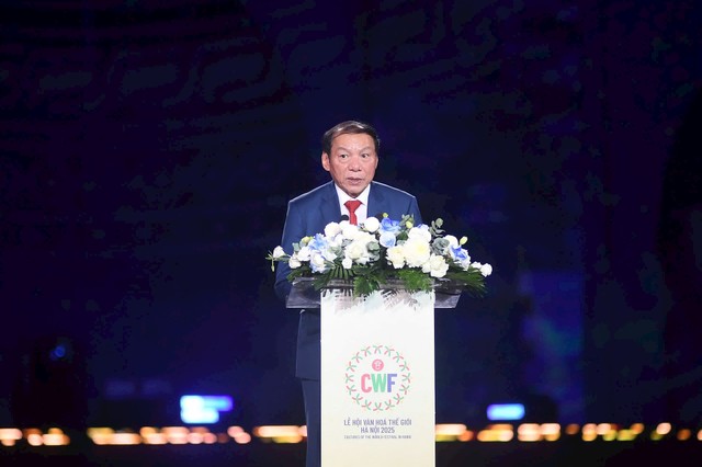 Bộ trưởng Bộ Văn hóa, Thể thao và Du lịch Nguyễn Văn Hùng phát biểu trong lễ bế mạc Bộ trưởng Bộ Văn hóa, Thể thao và Du lịch Nguyễn Văn Hùng phát biểu trong lễ bế mạc