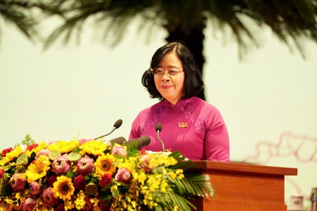 Bí thư Thành ủy Hà Nội Bùi Thị Minh Hoài phát biểu khai mạc Đại hội.