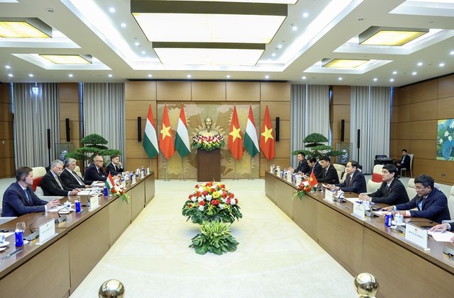 Toàn cảnh buổi hội đàm. Toàn cảnh buổi hội đàm.