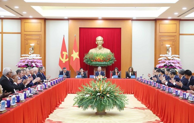 Tổng Bí thư Tô Lâm tiếp Trưởng đoàn các nước tham dự Lễ mở ký Công ước Liên hợp quốc về Chống tội phạm mạng (Công ước Hà Nội). Ảnh: Thống Nhất.