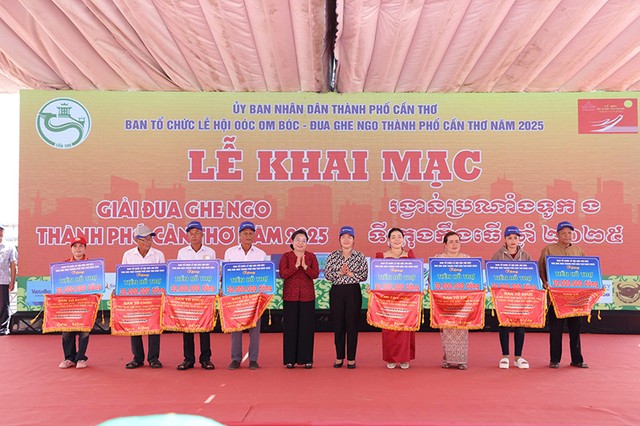 Lễ khai mạc giải đua ghe Ngo TP. Cần Thơ năm 2025