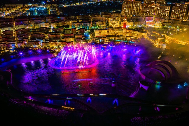 Sự trở lại của show Symphony of the Sea càng khiến đảo ngọc trở nên thu hút hơn bao giờ hết