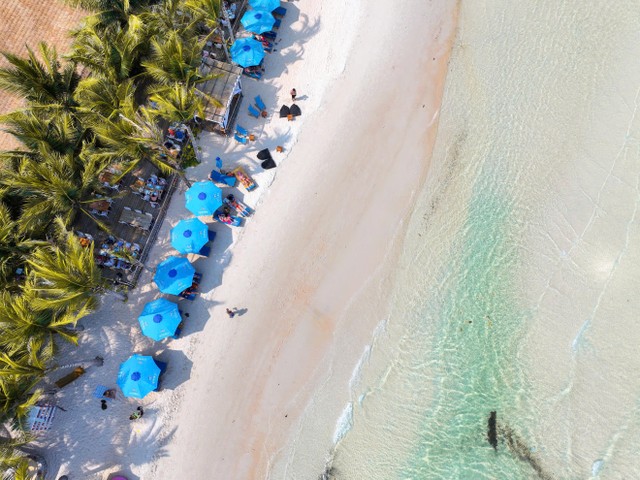 Phú Quốc thu hút khách Ấn Độ bởi nơi đây sở hữu những bãi biển đẹp nhất hành tinh như Bãi Sao, Bãi Kem,... Ảnh: Fabl Belek