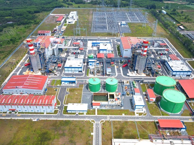 Nhà máy Điện Nhơn Trạch 3&amp;4 là dự án điện chạy khí LNG nhập khẩu được xây dựng mới đầu tiên tại Việt Nam.