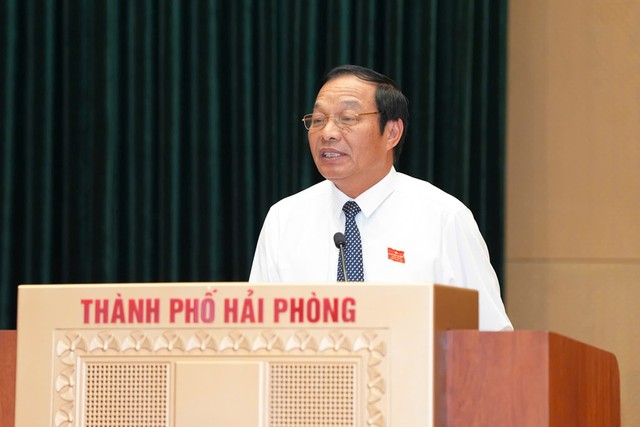 Ông Lê Văn Hiệu, Chủ tịch HĐND TP. Hải Phòng phát biểu tại Kỳ họp.
