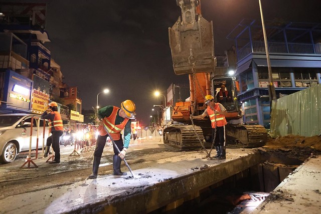 Từ ngày 1/11 đến ngày 31/12, MAUR đã phát động phong trào thi đua cao điểm 60 ngày đêm, với chủ đề “Quyết tâm tăng tốc, năng suất gấp đôi”, phấn đấu hoàn thành các nhiệm vụ trọng tâm của dự án tuyến tàu điện ngầm số 2 (Bến Thành - Tham Lương) trong năm 2025.