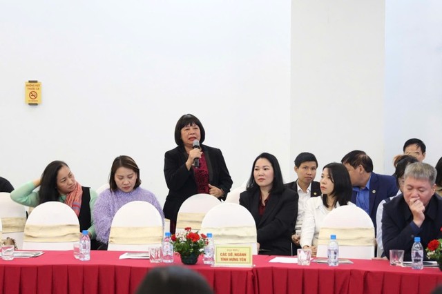 Bà Đặng Thị Thọ, Giám đốc Chi nhánh Phoenix Voyages phát biểu. Bà Đặng Thị Thọ, Giám đốc Chi nhánh Phoenix Voyages phát biểu.