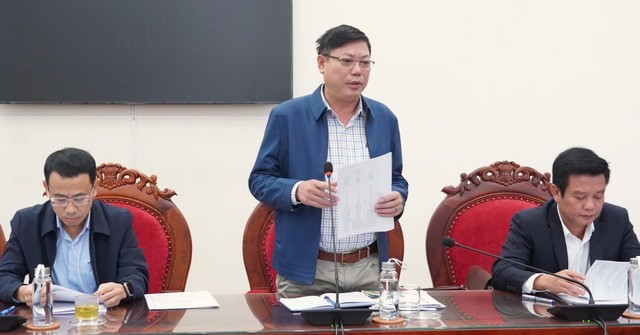 Ông Đặng Đông Hà, Phó giám đốc Sở VHTT-DL Quảng Trị báo cáo tại buổi làm việc. Ông Đặng Đông Hà, Phó giám đốc Sở VHTT-DL Quảng Trị báo cáo tại buổi làm việc.