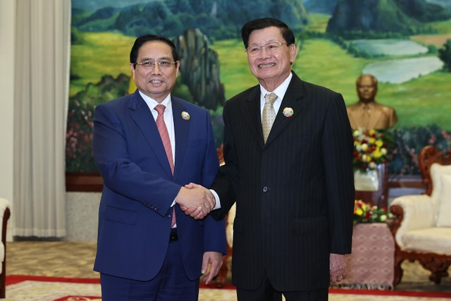 Thủ tướng Chính phủ Phạm Minh Chính hội kiến Tổng Bí thư, Chủ tịch nước Lào Thongloun Sisoulith - Ảnh: VGP/Nhật Bắc.