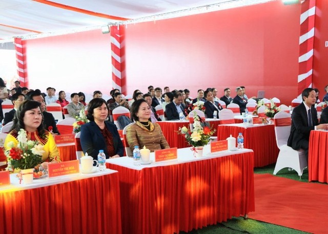 Phó Thủ tướng Phạm Thị Thanh Trà dự lễ khởi công Dự án đầu tư phát triển kết cấu hạ tầng khu công nghiệp Quế Võ II - giai đoạn 2 tại xã Phù Lãng tại tỉnh Bắc Ninh - Ảnh: VGP. Phó Thủ tướng Phạm Thị Thanh Trà dự lễ khởi công Dự án đầu tư phát triển kết cấu hạ tầng khu công nghiệp Quế Võ II - giai đoạn 2 tại xã Phù Lãng tại tỉnh Bắc Ninh - Ảnh: VGP.