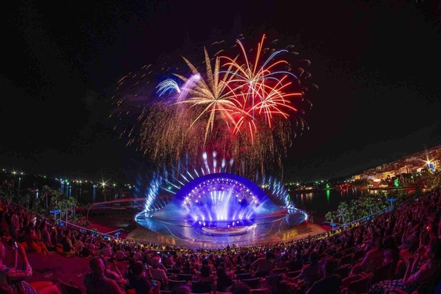 Phú Quốc đang trở thành hòn đảo của những điều “duy nhất” như hòn đảo duy nhất có 2 màn trình diễn pháo hoa mỗi đêm.