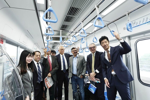 Tuyến Metro số 1, vận chuyển trung bình 60.000 hành khách mỗi ngày.