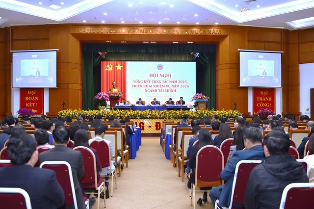 Ông Hồ Kỳ Minh - Phó Chủ tịch Thường trực UBND TP. Đà Nẵng phát biểu tại Hội nghị tổng kết công tác năm 2025, triển khai nhiệm vụ năm 2026 của ngành Tài chính ở điểm cầu Đà Nẵng.