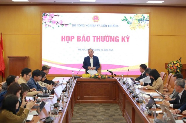 Thứ trưởng Bộ Nông nghiệp và Môi trường Phùng Đức Tiến chủ trì buổi họp báo ngày 6/1/2026. Thứ trưởng Bộ Nông nghiệp và Môi trường Phùng Đức Tiến chủ trì buổi họp báo ngày 6/1/2026.