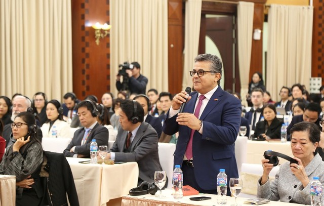 Đại sứ Palestine tại Việt Nam, Trưởng Đoàn Ngoại giao nước ngoài tại Việt Nam Saadi Salama. Ảnh: Thành Long