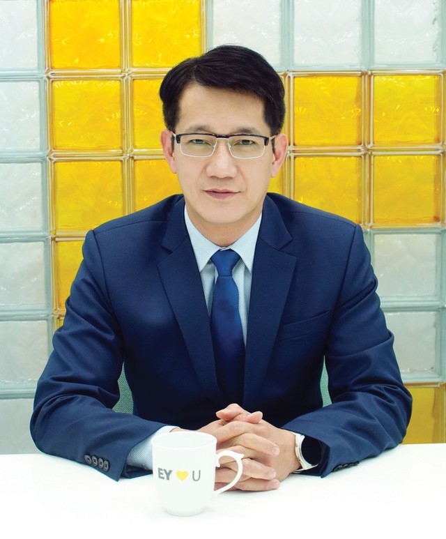 Ông Nguyễn Việt Long, Phó tổng giám đốc Tư vấn, Công ty TNHH Ernst &amp; Young Việt Nam (EY Việt Nam)
