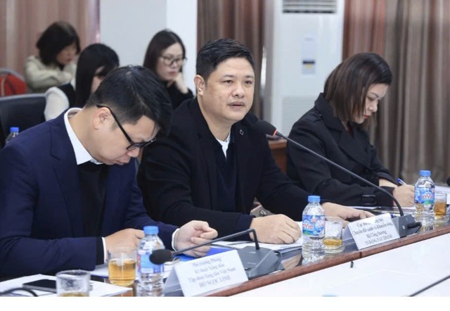 TS Đặng Tất Thành, Cục Đổi mới sáng tạo, Chuyển đổi xanh và Khuyến công, Bộ Công thương cho biết, các điều kiện cơ bản để triển khai lộ trình sử dụng xăng E10 hiện đã sẵn sàng. TS Đặng Tất Thành, Cục Đổi mới sáng tạo, Chuyển đổi xanh và Khuyến công, Bộ Công thương cho biết, các điều kiện cơ bản để triển khai lộ trình sử dụng xăng E10 hiện đã sẵn sàng.