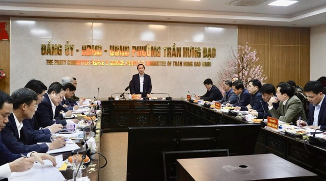 Ông Phạm Quang Ngọc, Ủy viên Trung ương Đảng, Phó Bí thư Tỉnh ủy, Chủ tịch UBND tỉnh phát biểu chỉ đạo tại buổi làm việc.