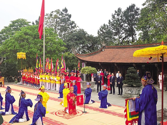 Phát triển văn hóa Việt Nam tiên tiến, đậm đà bản sắc dân tộc được Đảng và Nhà nước rất coi trọng. Ảnh: H.H