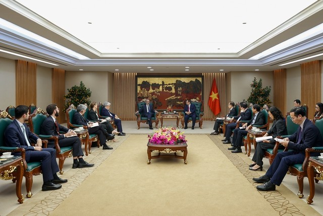 Thủ tướng Chính phủ Phạm Minh Chính đã tiếp Bộ trưởng Quốc vụ, Bộ trưởng Bộ Ngoại giao Bồ Đào Nha Paulo Rangel - Ảnh: VGP/Nhật Bắc