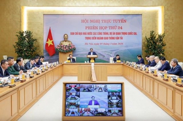 Thời gian tới, Thủ tướng nhấn mạnh các yêu cầu chung trong triển khai các dự án, đặc biệt là nguyên tắc phát triển hạ tầng chiến lược - Ảnh: VGP