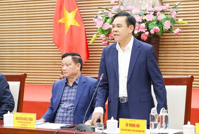 Chủ tịch UBND tỉnh Võ Trọng Hải phát biểu. Ảnh nguồn: Nghean.gov.vn