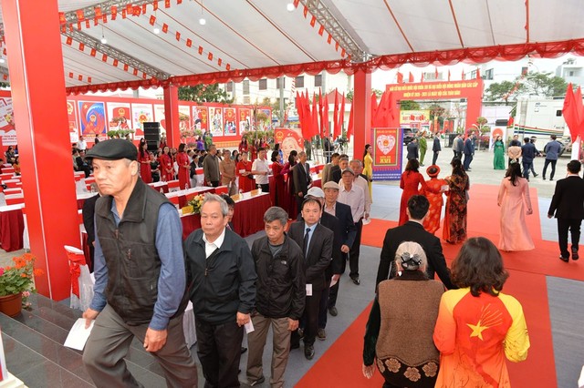 Không khí phấn khởi trong "Ngày hội non sông" lan tỏa Không khí phấn khởi trong "Ngày hội non sông" lan tỏa