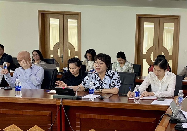 Bà Nguyễn Thị Tuyết Mai, Phó tổng thư ký Hiệp hội Dệt may Việt Nam (VITAS) chia sẻ về tình hình ngành dệt may trước căng thẳng địa chính trị tại Trung Đông.