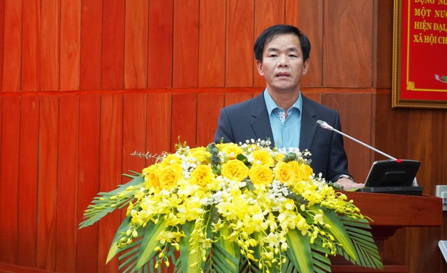 Bí thư Tỉnh ủy Quảng Trị Nguyễn Văn Phương phát biểu kết luận hội nghị