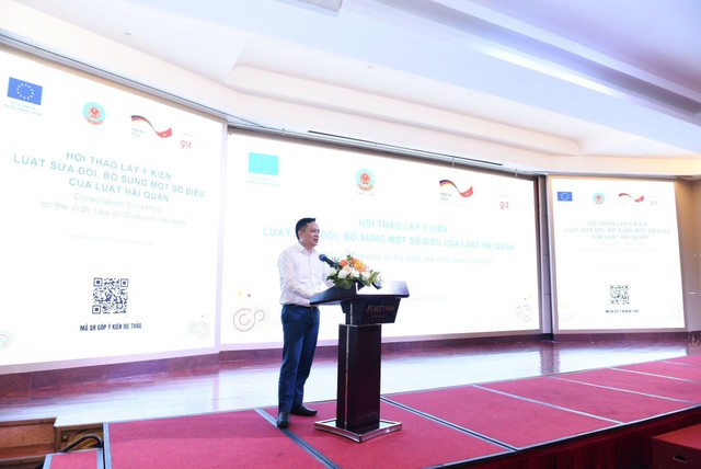 Phó Cục trưởng Cục Hải quan Nguyễn Thành Hưng phát biểu tại hội thảo.