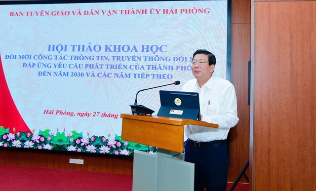 Ông Nguyễn Quang Phúc, Trưởng ban Ban Tuyên giáo và Dân vận Thành ủy Hải Phòng phát biểu đề dẫn hội thảo