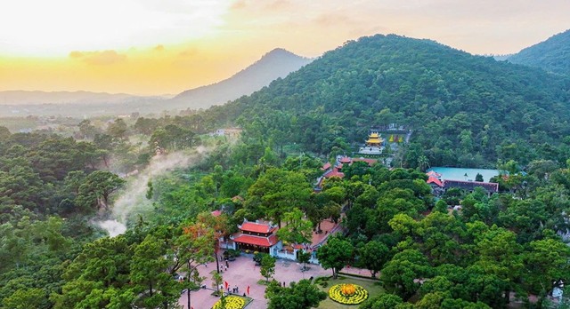 Di tích Côn Sơn - Kiếp Bạc