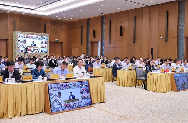 Các đại biểu dự Phiên họp - Ảnh: VGP.