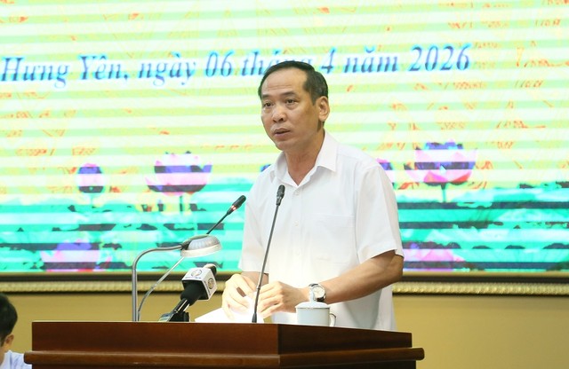 Lãnh đạo Sở Tài chính báo cáo tại hội nghị.