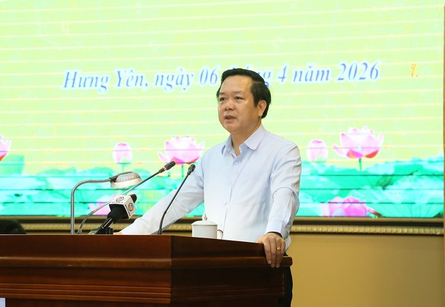 Ông Phạm Quang Ngọc, Ủy viên Trung ương Đảng, Phó Bí thư Tỉnh ủy, Chủ tịch UBND tỉnh Hưng Yên phát biểu chỉ đạo tại hội nghị.