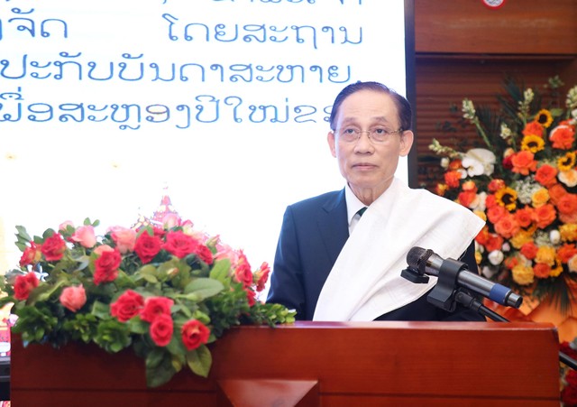 Đồng chí Lê Hoài Trung khẳng định Việt Nam và Lào là hai nước láng giềng anh em, có mối quan hệ đặc biệt hiếm có trên thế giới.