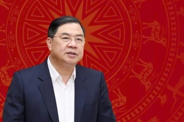 Phó Thủ tướng Chính phủ Phạm Gia Túc, Phó Bí thư Thường trực Đảng ủy Chính phủ.