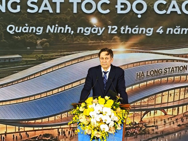 Ông Michael Peter, Tổng giám đốc toàn cầu Tập đoàn Siemens Mobility