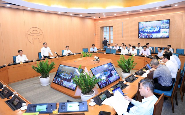 Quang cảnh cuộc họp