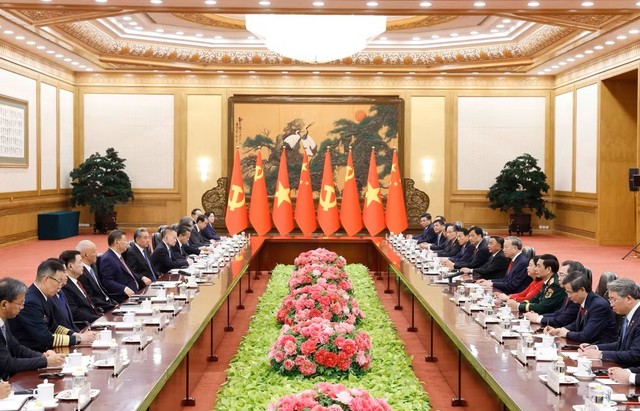 Tổng Bí thư, Chủ tịch nước Tô Lâm hội đàm với Tổng Bí thư, Chủ tịch nước Trung Quốc Tập Cận Bình. (Ảnh: Thống Nhất/TTXVN). Tổng Bí thư, Chủ tịch nước Tô Lâm hội đàm với Tổng Bí thư, Chủ tịch nước Trung Quốc Tập Cận Bình. (Ảnh: Thống Nhất/TTXVN).