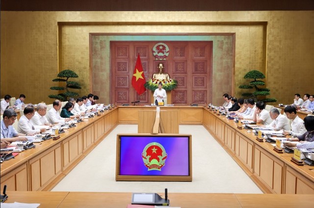 Thủ tướng nêu rõ, với vị trí, vai trò rất quan trọng trong bộ máy hành chính nhà nước, nhiệm vụ đặt ra cho ba cơ quan hết sức nặng nề; các cơ quan cần tập trung triển khai các nhiệm vụ trọng tâm trong thời gian tới - Ảnh: VGP.