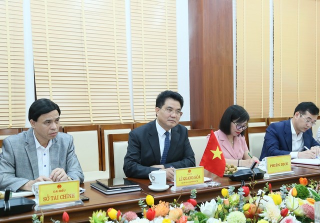 Lãnh đạo tỉnh Hưng Yên đề nghị Đại sứ quán Hoa Kỳ tại Việt Nam tiếp tục đóng vai trò cầu nối, hỗ trợ quảng bá môi trường đầu tư, kết nối doanh nghiệp.