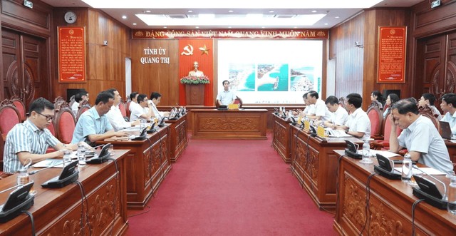 Bí thư Tỉnh uỷ Quảng Trị Nguyễn Văn Phương chủ trì, phát biểu tại buổi làm việc