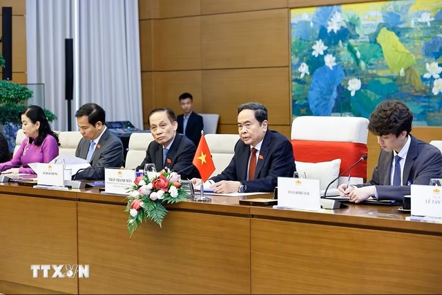 Chủ tịch Quốc hội Trần Thanh Mẫn phát biểu tại cuộc hội kiến Tổng thống Hàn Quốc Lee Jae Myung. (Ảnh: Doãn Tấn/TTXVN)