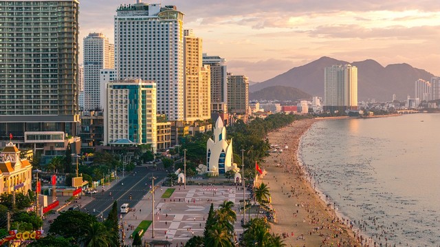 Sự cộng hưởng giữa lợi thế thiên nhiên và hạ tầng hiện đại tạo đà tăng trưởng mạnh mẽ cho phố biển. Nguồn: Minh Tú