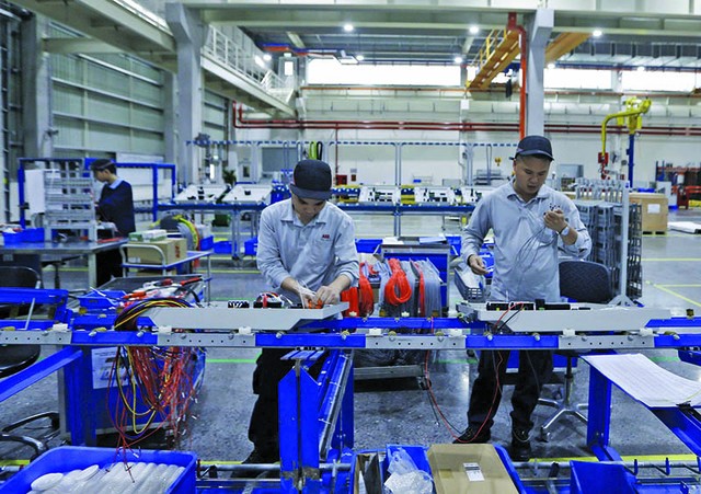 Trong bối cảnh cạnh tranh thu hút đầu tư ngày càng gay gắt, doanh nghiệp FDI nhấn mạnh yêu cầu chuyển từ lợi thế chi phí sang nâng cao chất lượng thể chế