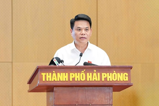 Ông Lê Ngọc Châu, Bí thư Thành ủy, Trưởng Đoàn ĐBQH Hải Phòng tiếp thu các ý kiến chỉ đạo của Thủ tướng