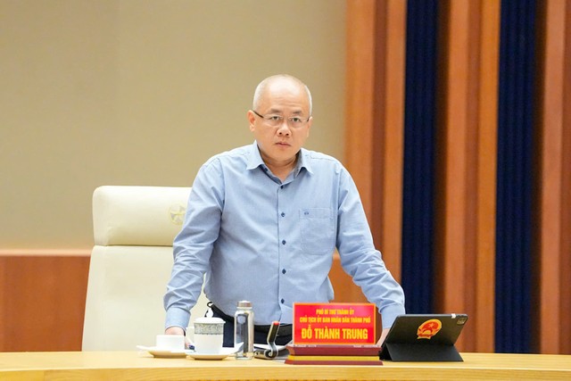 Ông Đỗ Thành Trung, Chủ tịch UBND TP. Hải Phòng phát biểu chỉ đạo tại Phiên họp